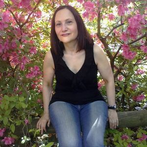 Meet your Posher, Suzanne
